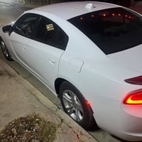 سيارة دودج تشارجر طراز SXT محرك V6 بسعة 3.6 لتر موديل ٢٠٢٣ حادثها بسيط...