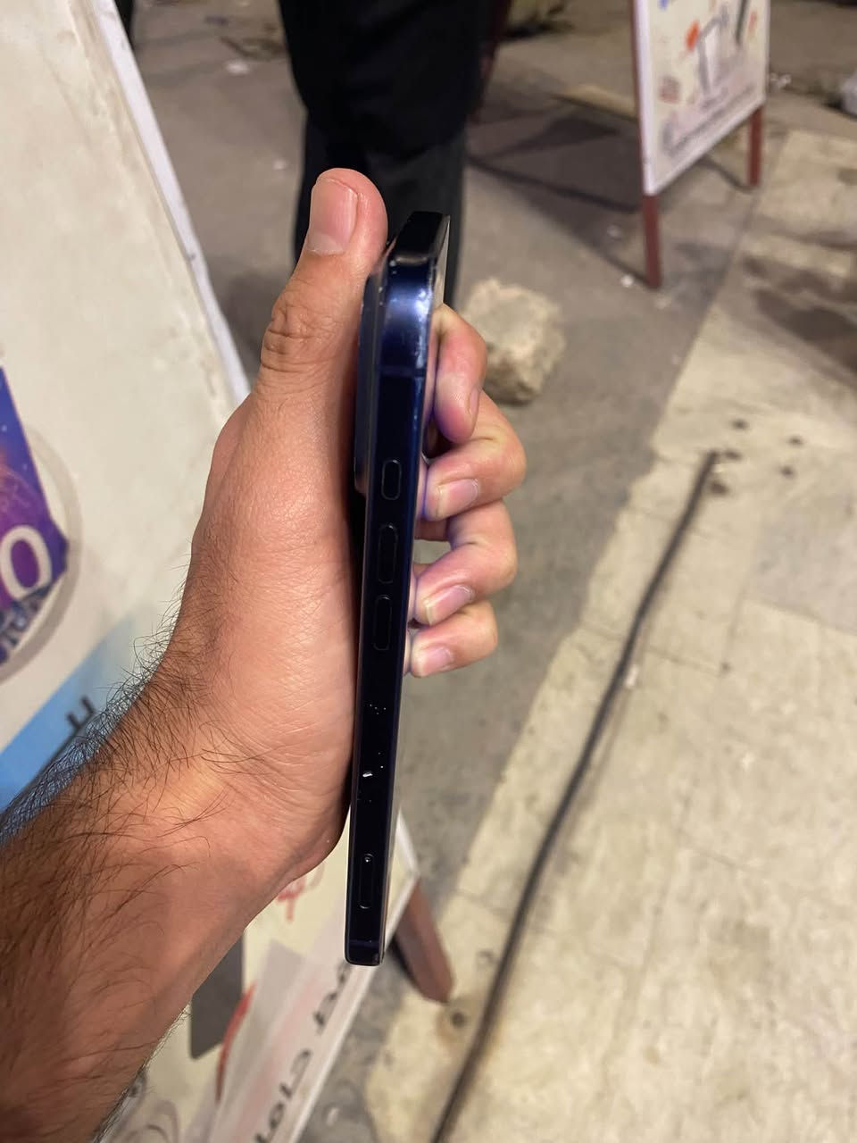 آيفون ١٧ برو ماكس • ٢٥٦ • بطارية ٩٣