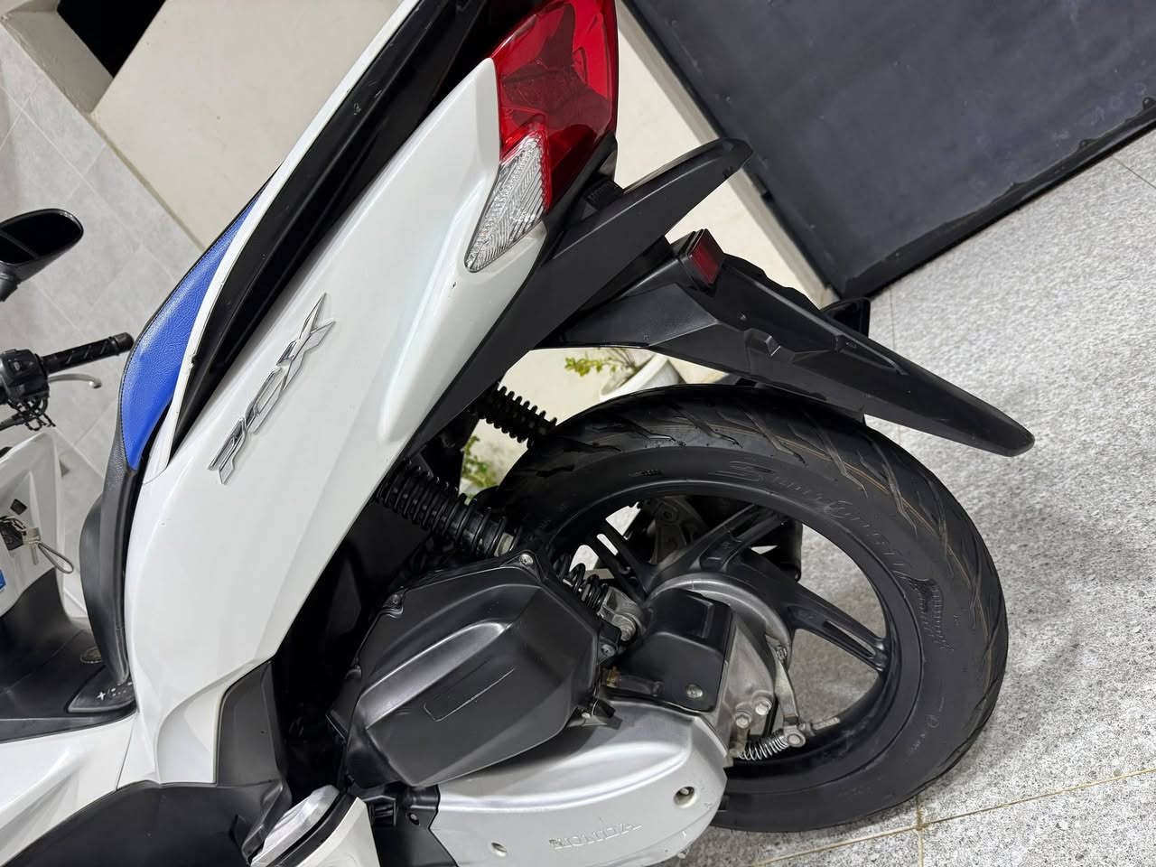 Pcx جيل ثاني للبيع ياباني كفالة بيها شخوط قليله بالكفر  سعرها 13$ قفل
*********** واتساب
ديالى الخالص
