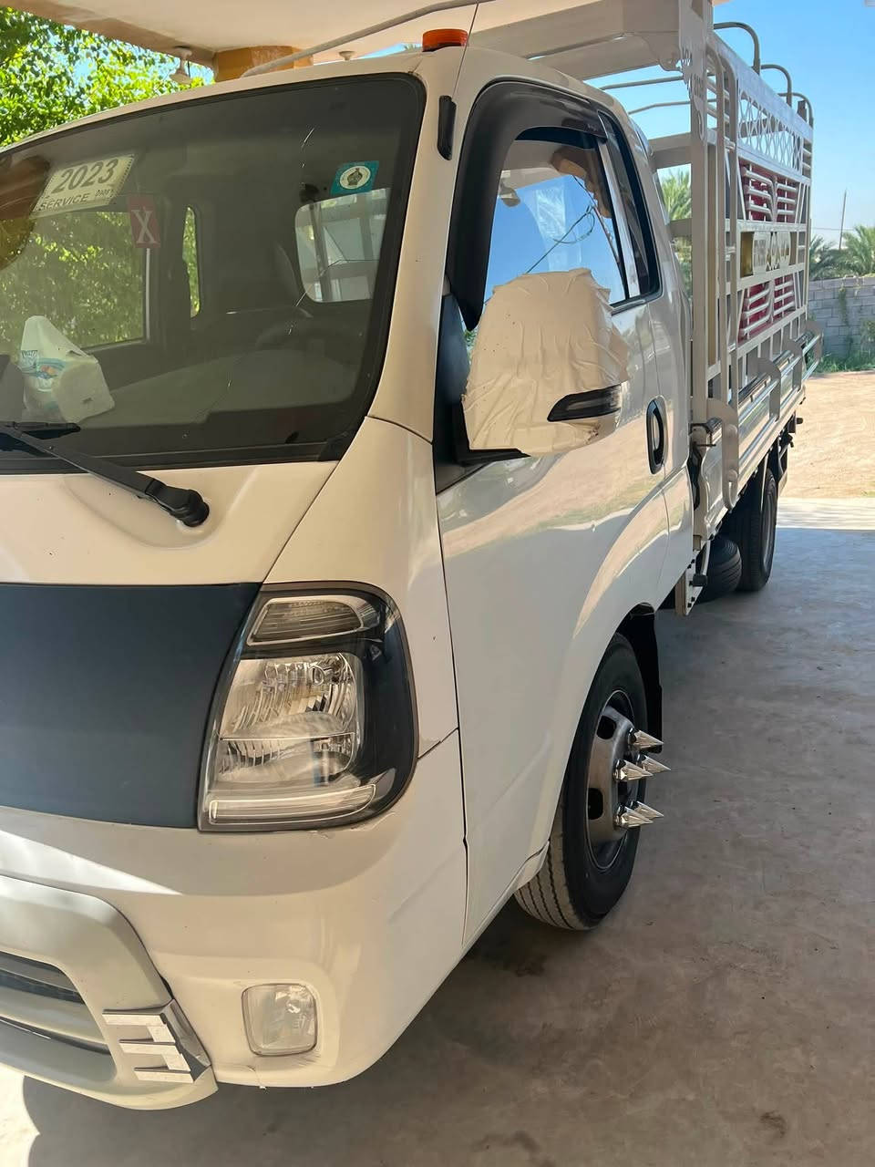 السلام عليكم 
كيا فحل 23 مسكر ادبلو بلاد مكينه بلاديه ماشيه 135  ع أيدي مآخذه زيرو السياره جديده تخم تاير تركي تبريد  حداديه جاهزه 
بدون محجر 
محور 14  
الشراي يتصل سعر مناسب 
*********** 
واسط صويره
