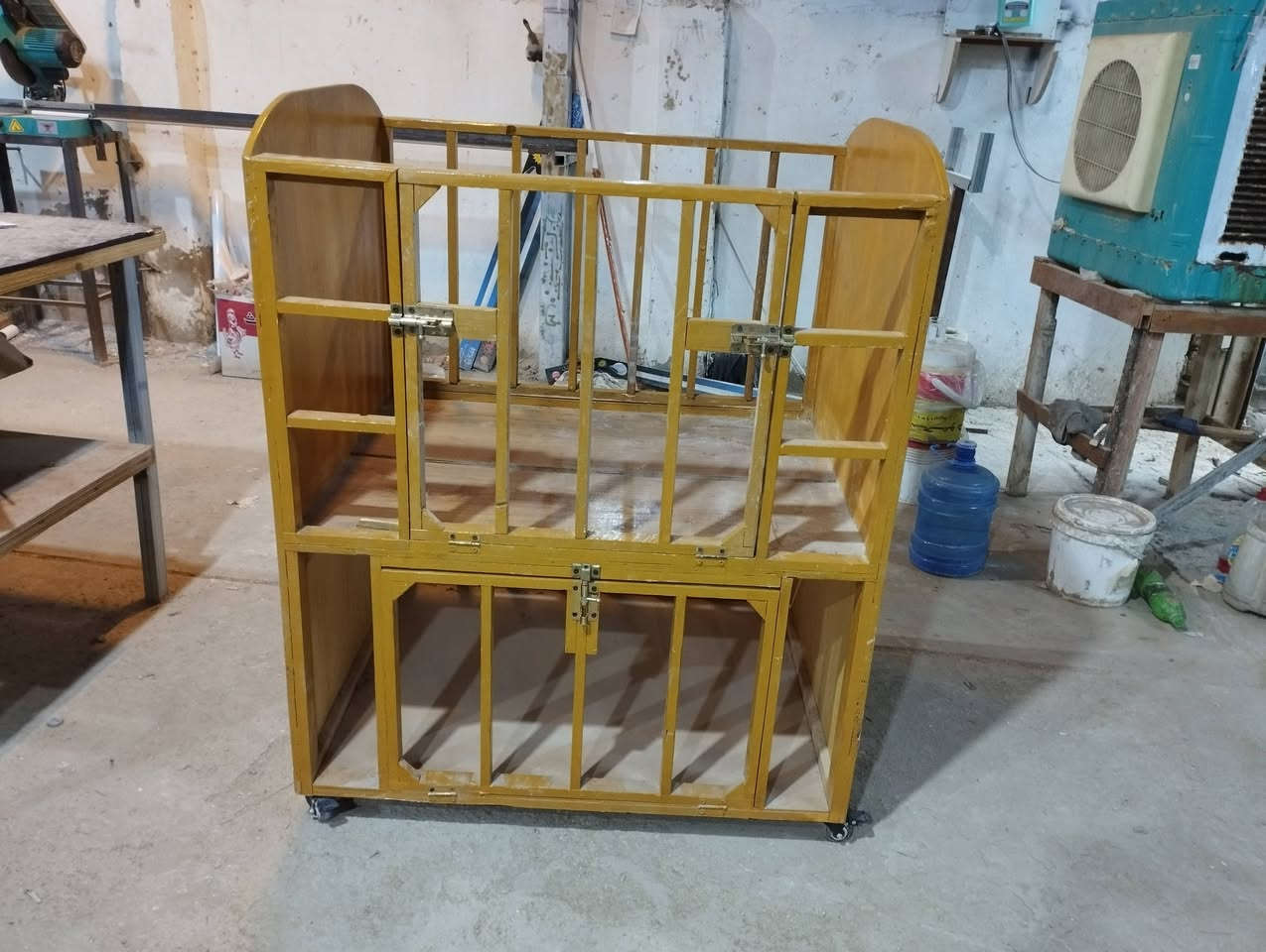 سلام عليكم  كاروك طفل مستعمل جاهز للبيع ارتفاع متر  عرض 75طول متر صاج تسكام نضيف العنوان حي العسكري الحمزه الغربي قرب صيدلية الماس بالفرع  للاستفسار عل رقم  ***********. ***********
