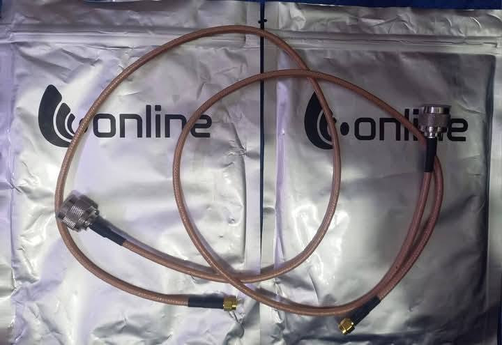 حل احترافي للاتصالات اللاسلكية الخارجية بتردد 6GHz
✔️ يعمل كنقطة وصول (AP) أو باك-بون أو CPE
✔️ منفذين RP-SMA لتوصيل هوائيات خارجية
✔️ منفذ توسعة MiniPCI-e
✔️ منفذ شبكة Gigabit Ethernet
✔️ يعمل بتقنية PoE
✔️ مقاوم للعوامل الجوية بمعيار IP54
✔️ مصمم للاستخدامات الخارجية والربط بعيد المدى

ملاحظة سعر جملة الجملة مع الضمان 

📌 ملاحظة: هذا الموديل جديد  بالكارتون  
 متوفر 912-تردد -6-  جديد بالكارتون سعر جملة الجملة  
MikroTik BaseBox- متوفر912-تردد 5
56v Mمتوفر ميموسيا مستخدم حرف 
متوفر محولات ميموسياالاصليةv56
متوفر sma وناعم خشن 

‏‎متوفر توصيل الى بغداد وجميع المحافظات 🚙🚗 
للاستفسار على الاسعار التواصل على لارقام      

‏‎‏‎📞 وتساب *********** 
‏‎‏‎📞اتصال فقط *********** 
للاستفسار على الاسعار التواصل على الواتساب

📲 رابط التواصل على واتساب مباشر
‏https://wa.me/9647711185615
‏اتصال فقط ***********

‏‎

نص مكتوب في الصور:
- MikroTik BaseBox 6 Wireless integrated AP/Backbone/CPE 6GHz 802.11a/n Wireless Standards 1 Ethernet Port 246 x 135 x 50 mm Dimensions Upper View