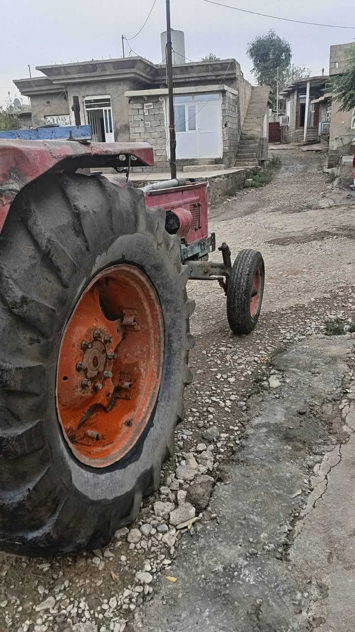 ئەم عەنتەرە بۆ فرۆشتن مۆدێلی 1988 هیچ کێشەی نییە پاکو خاوێنە       ***********    ***********
