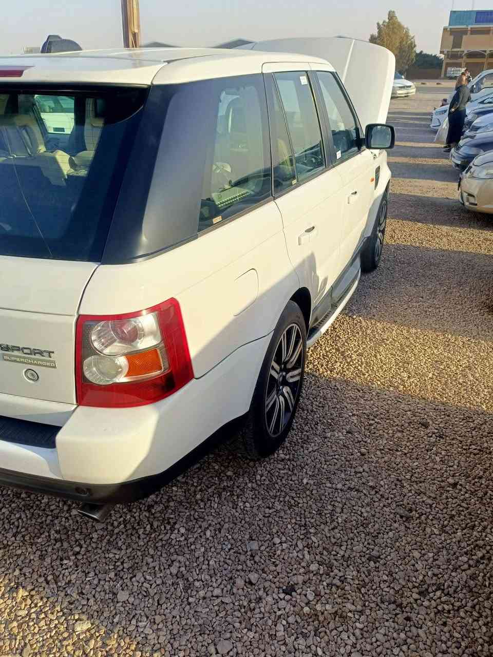 رانج موديل 2008 رقم سليمانيه مكينه وكير لكزز يعني شغل شركه الرمادي السعر 120 ورقه كفاله من صبغ ***********
