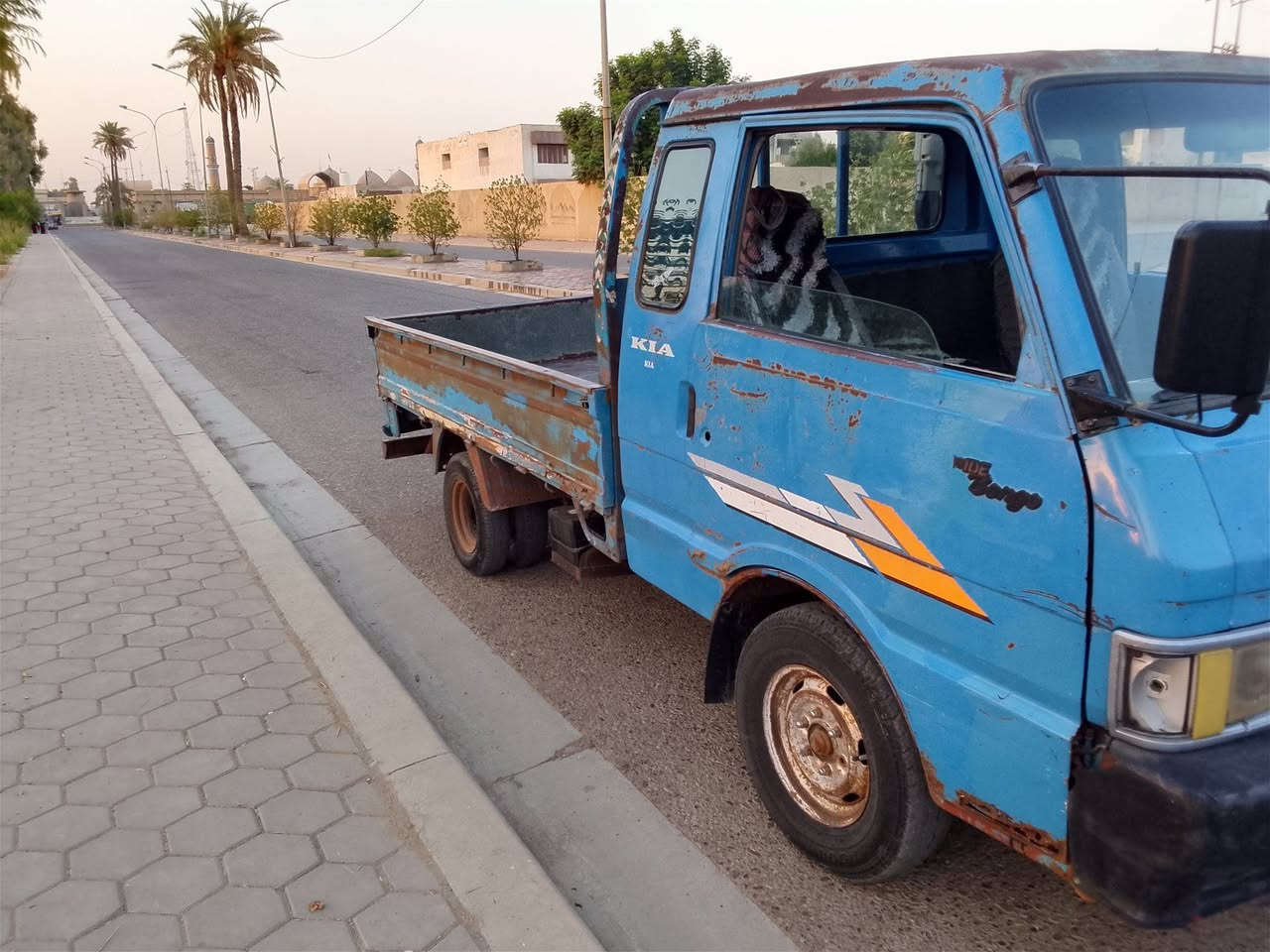 السلام عليكم 
كيا بنكو للبيع  موديل 1993 رقم ديالى 
إتصال ***********
