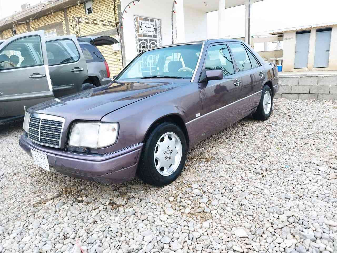 مارسدس دب بيبي • ١٩٩٣ • رقم بغداد