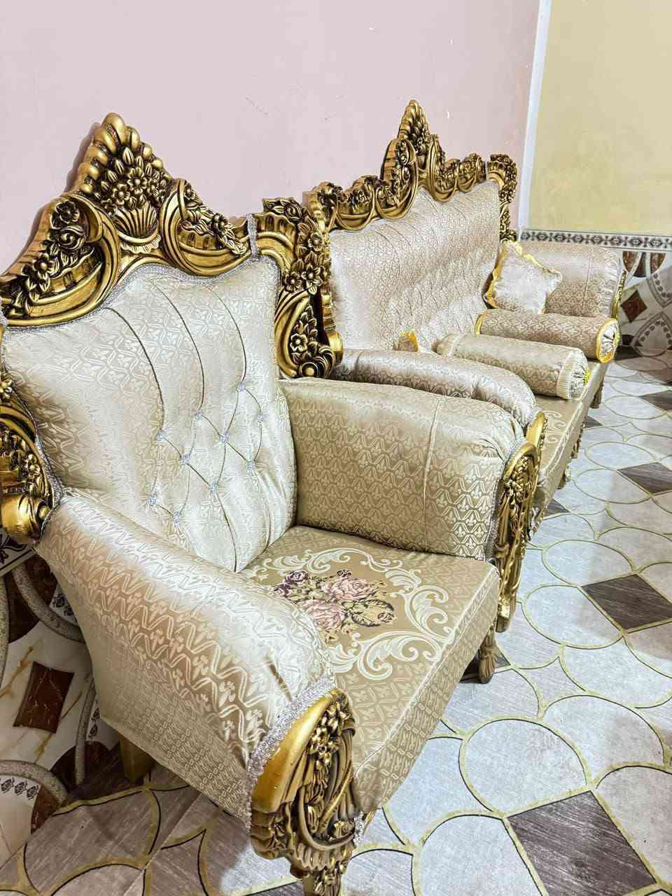 قنفات للبيع المكان حي الشهداء
السعر 850 الاتصال *********** 
@إشارة
