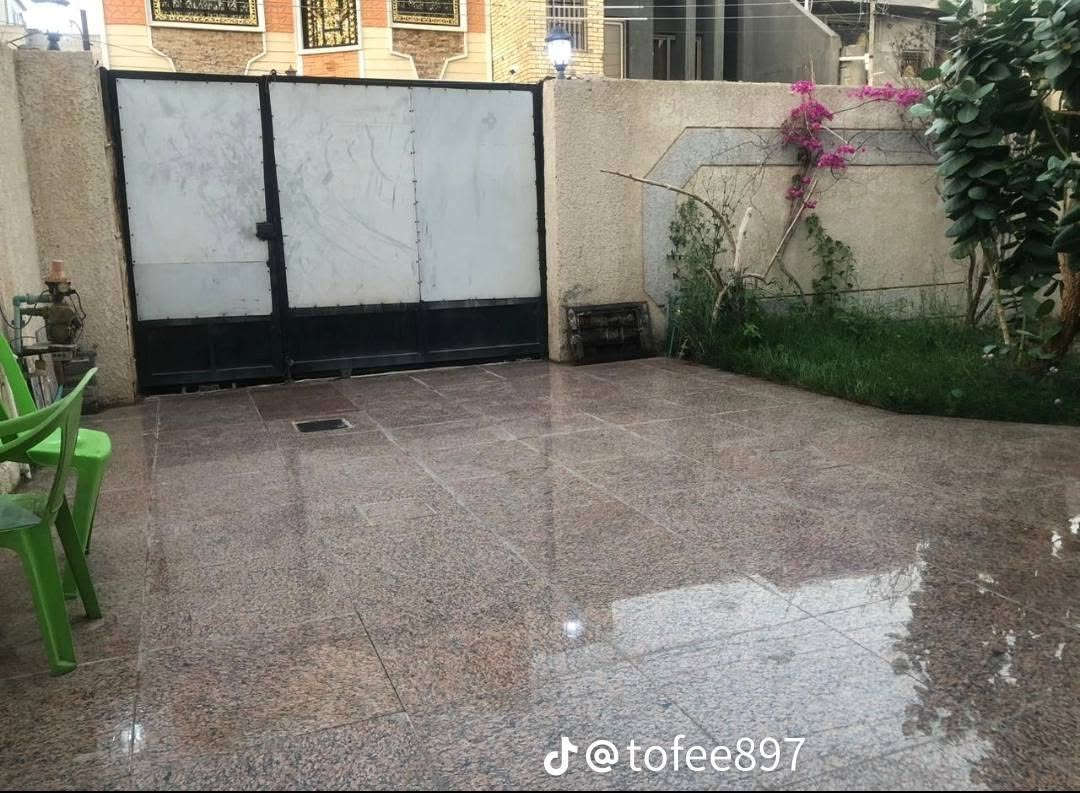 بيت للبيع حي البساتين شارع احمد الوائلي التواصل ‏‪***********‬‏ عمر اخون مستعجل اريد اسافر
