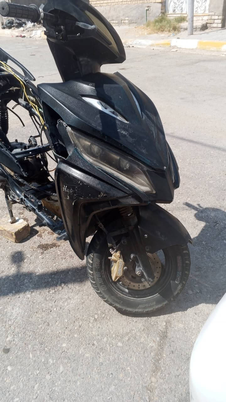 سلام عليكم دراجه للبيع جونبا بيهه محرك ماكس مزود 55دراجه مناقصه شي محرك مفتوح كهرباياته كله شغاله لايتات شغاله اشاير بيه صالنصه رياضي افام راسلني خاص المكان واسط قضاء الحي 
***********

