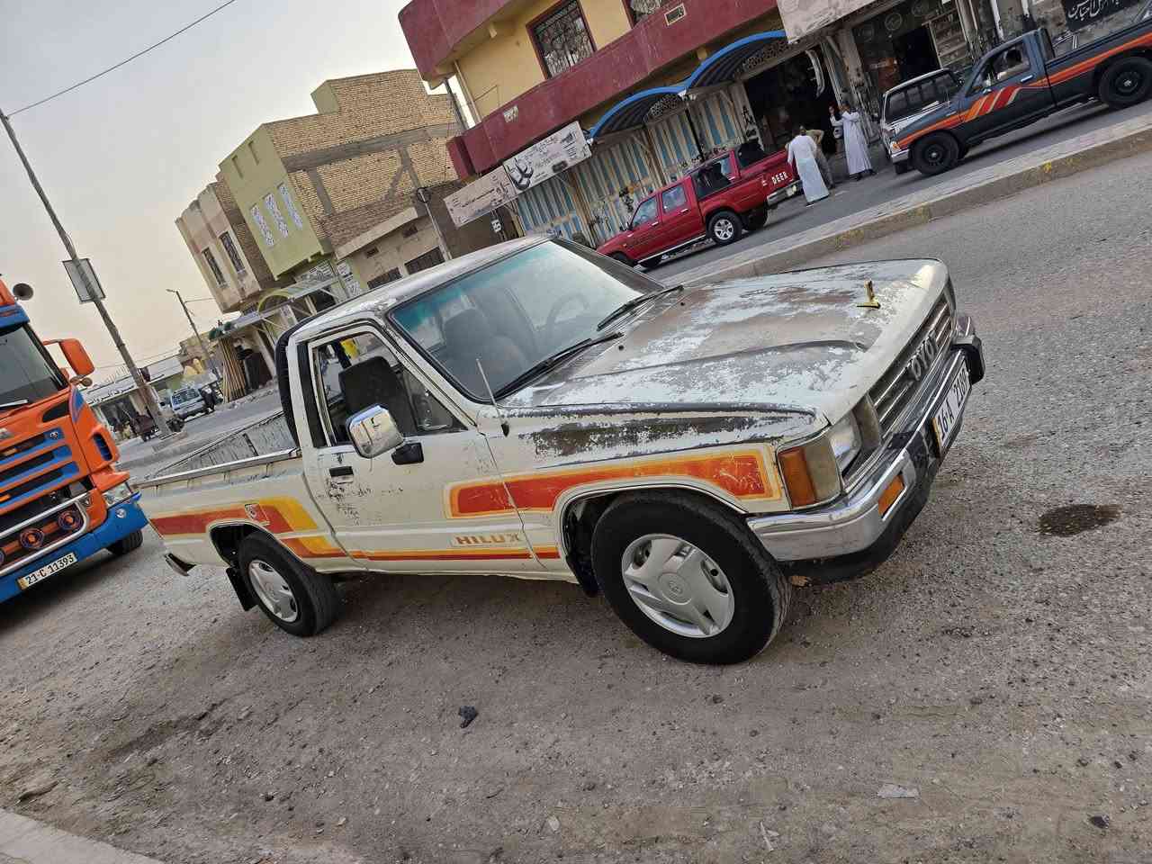 السلام عليكم 
بيكم موديل 1988 رقم قادسيه دولي 
سنويه مجدده مشروع وطني 
مكفوله من الظربه والتبديل سياره بلاديه وجاهزه 
كير شرط محرك شرط 
حداديه شرط تخم تاير شرط 
سياره جاهزه من كلشي 
السعر 44 وبيه مجال 
الاتصال ***********  مكان ديوانيه
