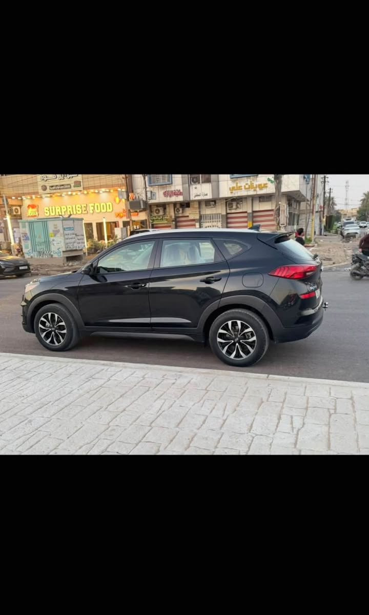 هونداي توسان 2021 
محرك 2000
بصمه تشغيل وبصمه ابواب 
كشن كهرباء
شاشه كار بلي
تحديد مسار 
كامرا دواره 
لايت عالي ناصي زنون 
على ايدي صار سنتين 
حادثهه جاملغ امامي وحافه البنيد السياره احلى من الصور  ماشي64 
السعر 148وبيهه مجال بسيط 
العنوان بغداد البلديات للستفسار ***********
