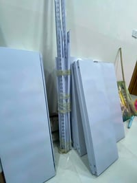 رفوف حديد • ٣٠ قطعة • مستعمل قليل