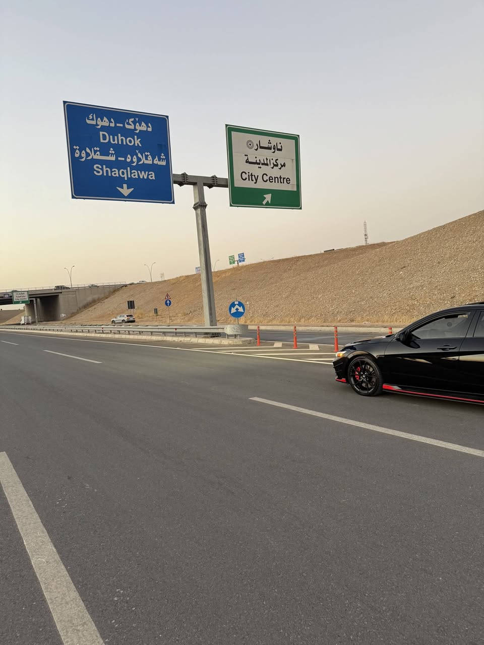 بسم الله الرحمن الرحيم
Hyundai Elentra N 2024

ماشيه 25الف ميل 

المحرك :2000تيربو  

للبيع  

المواصفات:❤️‍🔥N 

_لون مميز اسود

_كير اوتماتيك 8 نمر دبل كلچ DCT 

 كشن حضن 

_كشن علامة N

_كشنات كنتاره وجلد N

_سلايد روف 

_اناره داخليه 👌🏻٢٤ لون

_تحكم ستيرن نورمال وسبورت

_تحكم دبلات نورمال وسبورت

_ابواب بصمة

_بصمة تشغيل 

_شحن وايرلس

_شاشة متصله 

_كاميرا

_نظام صوت _𝐁𝐎𝐒𝐒

_اشارة ترحيب

_اشارة مرايا

_اوتو ستوب

_نقطة عمياء

_تحديد سرعة

_تحديد مسار

_رادار امامي 

_رادار جانبي 

_رادار خلفي 

_حساسات جانبي 

_حساسات خلفي

_نظام _ 𝐍𝐎𝐑𝐌𝐀𝐋

_نظام _ 𝐒𝐏𝐎𝐑𝐓

_نظام _ N🚀

_كشنات هيتر

_ستيرن هيتر

_صندوق ذكي

_لايتات ليد 4 عدسات زينون

_بگلايت ليد
سيارة بيها شوتة رياضية ‌‌‌‌‌‌+ داون بایب كولر
سيارة ۲قطع صبغ جاملغ بنيد ارباك بس ستير
مكان السياره اربيل
  
 السياره رقم دهوك

 السعر ١٧٨وبيها مجال شوي

للاستفسار : ***********واتساب
