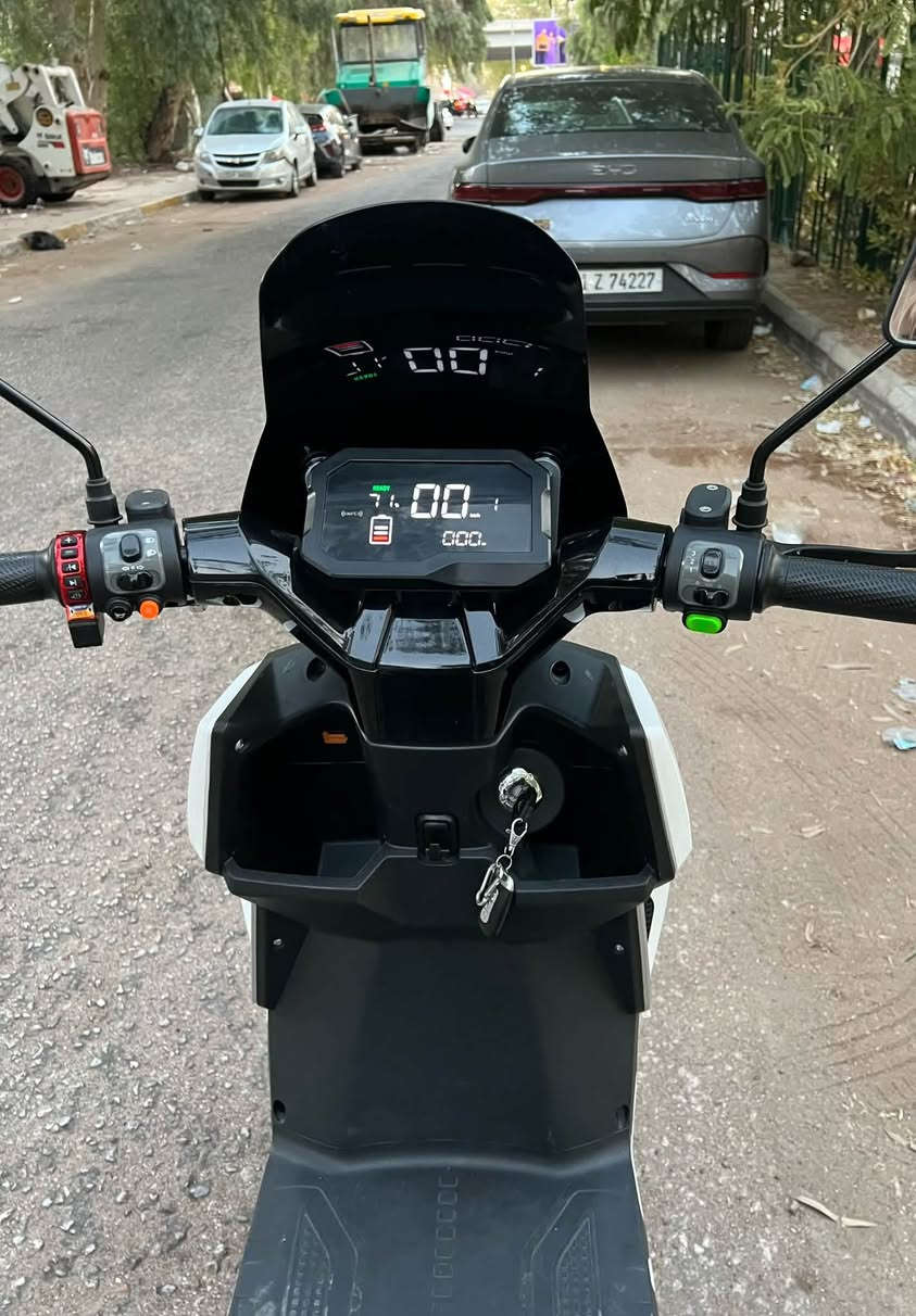 دراجة MTR دبابة ✅
وكالة : مؤيد طيارة ✅
دراجة شحن بنظام ٣ سرعات ✅
الموديل : ٢٠٢٥✅
بطارية ليثيوم ✅
الملف : ٢٥٠٠✅
الشحنة الوحدة تمشيك ٧٠ كيلو حقيقي ✅
الممشى : ٢٠٠٠ كيلو ✅
إضاءة LED امامي و خلفي ✅
شاشة ايباد ✅
شاحن اصلي مع الملحقات ✅
كهربائيات شغالة بالكامل بدون اي نقص ✅
دراجة نظيفة كلش استخدام داخل المنطقة فقط تاخذها بدون اي نقص .
التواصل عن طريق واتساب : ***********
السعر : مليون و ٢٠٠ ✅

