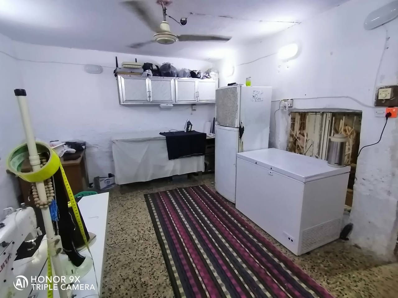 بيت للبيع طابو صرف لمساحة بالطابو 109متر واقع حال 120متر
طابق ونص 
ديوانية وهول و4غرف نوم 
مطبخ 
حمام داخلي صحيات خارجية البناء كونكريت بناء قديم بس نظيف متوفرة كافة الخدمات 
الموقع 5ميل خلف ساحة الصلاة قرب حسينية الحيادر 
السعر 125وبي مجال 
والي مقدم عالمبادرة عادي أبيع مع دفع مقدم وضمانات 
البيت ينباع كامل هو والأثاث استفسار ع رقمي بي واتساب ***********
