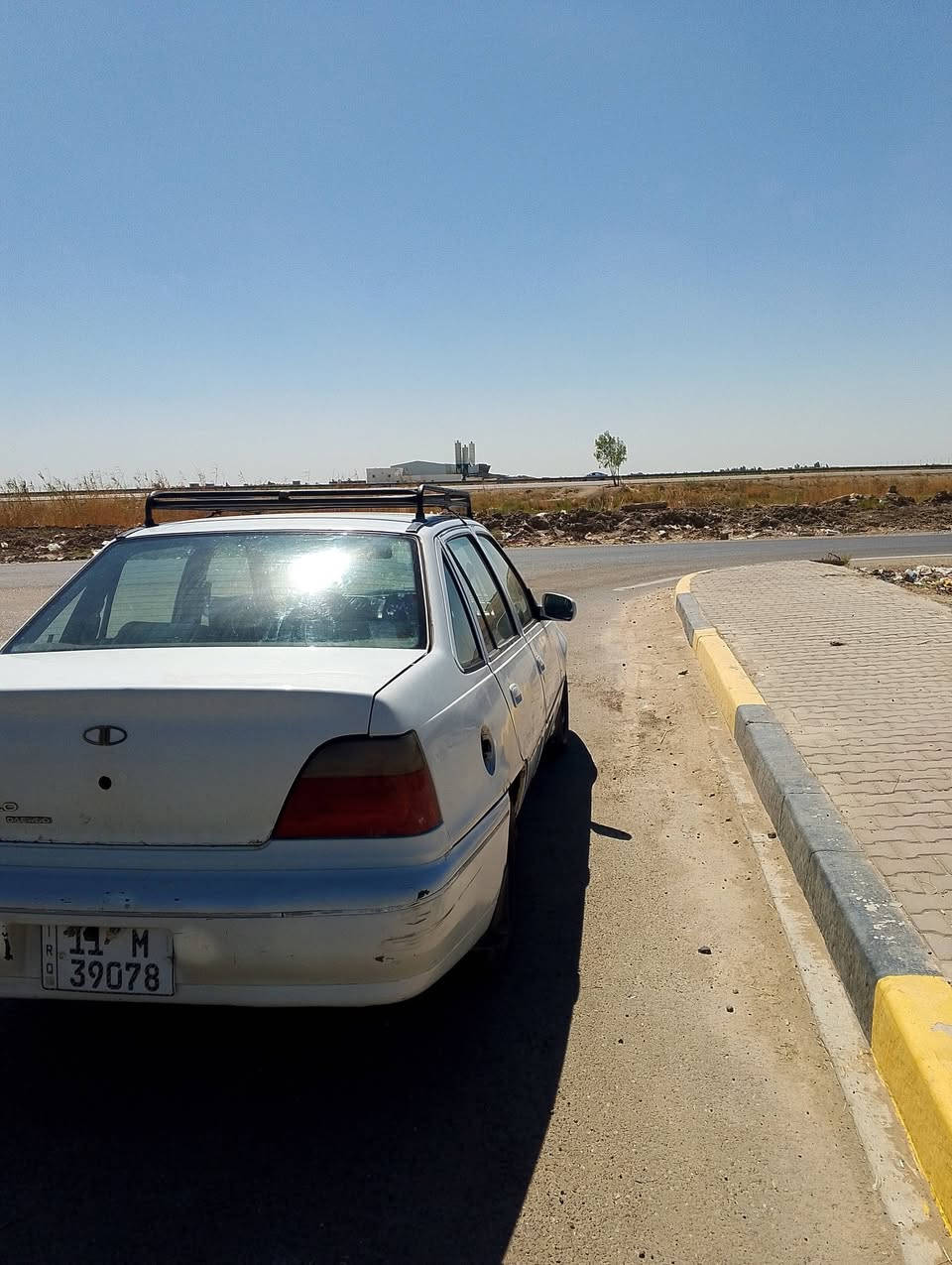 دايو سلو موديل 1996رقم بغداد محرك كير كهربائيات باتري جديد السيارة كبال عينك تريد 
تجنيهه أو تصقطهه يمك شغاله يرادلهه ترتيب بصيط السعر 22مكان بغداد رقمي ***********
