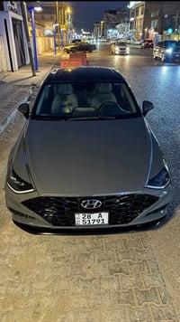 سوناتا 2023 سمنتي محرك 2.5 تنفس طبيعي عداد 110k سياره ١/١ رقم نجف تحوي...