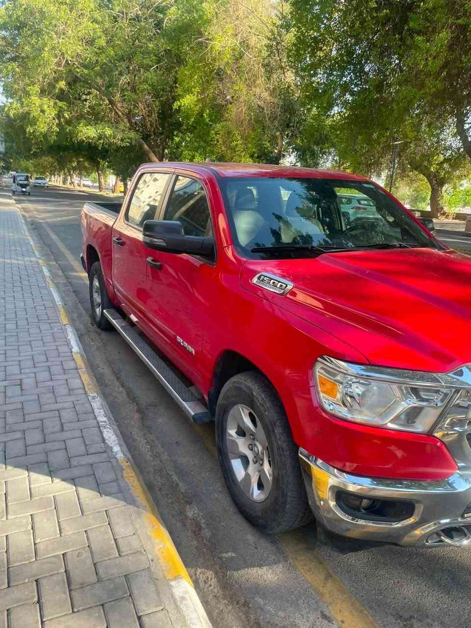 سلام عليكم 
 RAM. 1500 BIG Horn
موديل 2023
مكينه V8 5.700
باب طويل بدي قصير 
رقم اربيل بأسمي تحويل مباشر 
وارد امريكي بدون حادث بدون صبغ بدون بارد بدون تعديل 
ماشيه 26000 mi
مواصفات ال بيك هورن 
شاشه جبيره تدعم كار بلي 
حساسات خلفي امامي 
نقط عمياء
كشنات تدفئه + ستيرن تدفئه
باقي المواصفات المعروفه
كير مكينه تبريد صدر ايرباكات بحاله الوكاله  سياره جديده ترقيم علا ايدي  سبير منازل. عده كامله 
سياره مكانه بغداد بدوره 
*********** موجود واتساب 
سعر 310 بغداد, العراق
