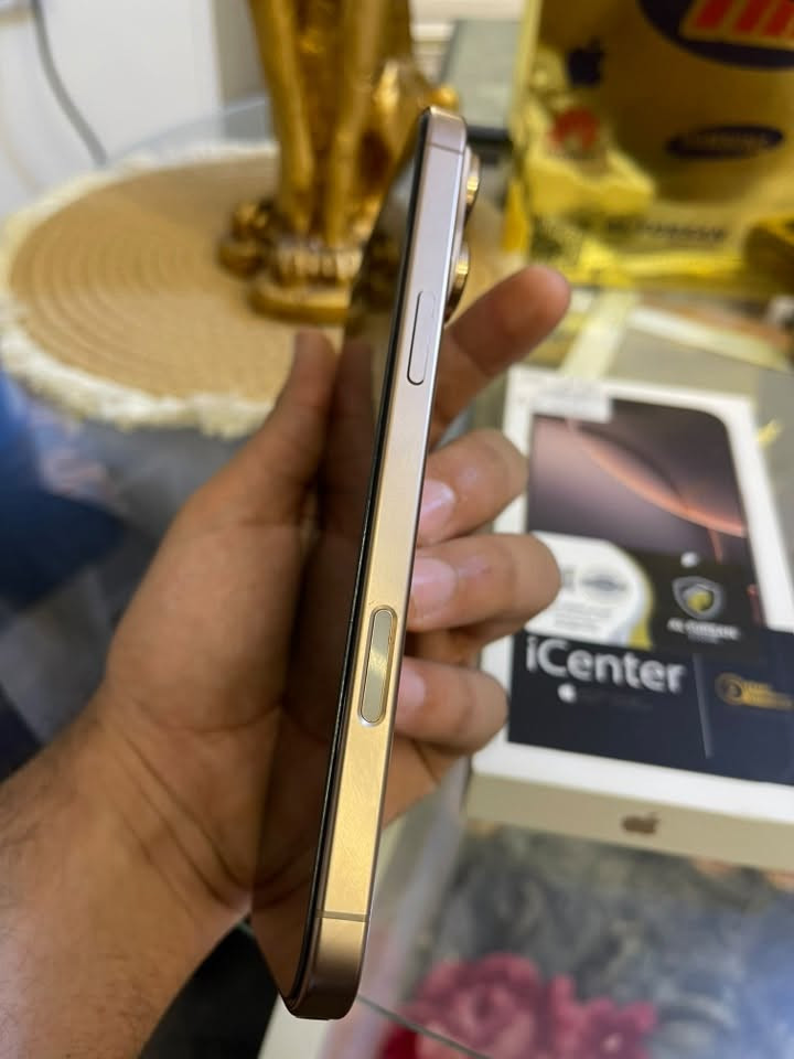 آيفون ١٦ برو ماكس • ٢٥٦ • بطارية ٩٢٪
