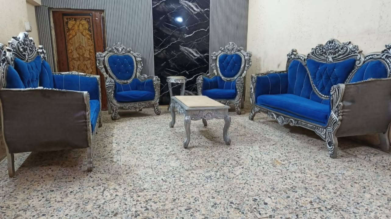تخم ملكي جديد كلش ثنين كبار و ثنين زغار بغداد رقم ***********
