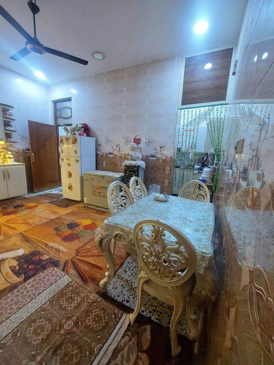 بيت للبيع بالعرضات
مساحة ٢٠٠ متر طابق واحد كونكريت بناء ٢٠٢١ 
السعر ب 185 وبي مجال 
***********
