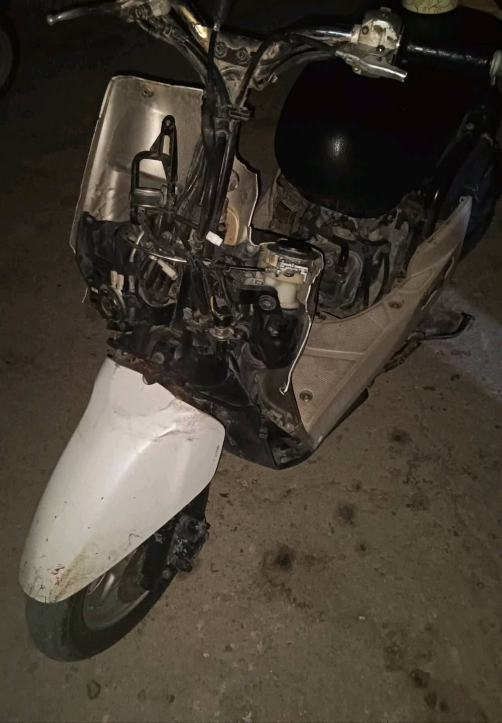 سلام عليكم بوليس نوزل الحديث دراجه خير من الله مكينه شك الكأع بلادي مامفتوحه دراجه فقط نقصها كفرات سعر 550 وبيها مجال مكان كربلاء الجاير تواصل ***********