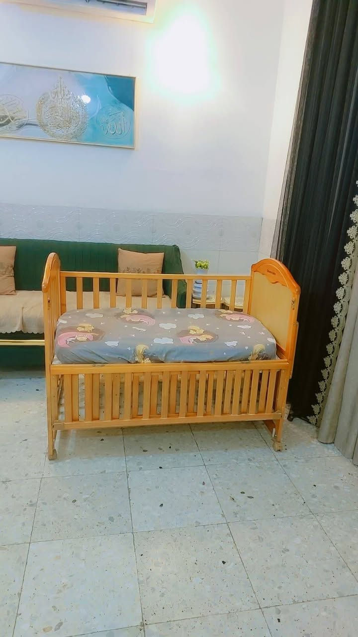 جرباية طفل • باب متحرك • بيه مجال