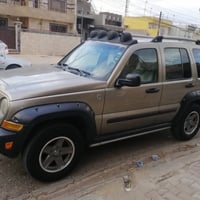 جیب لیبرتی • ٢٠٠٥ • خلفي سائق