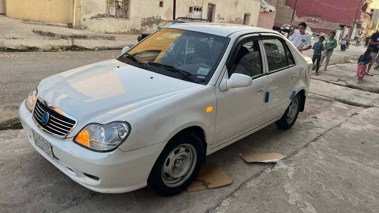 لبيع ck موديل ٢٠١٣ گصة جديدة تبريد كير محرك كهربائيات شرط ملاحظه باب النفر مصبوغ سيارة جاهزة رقم نينوى كاربون ورقي رقم الهاتف ***********
