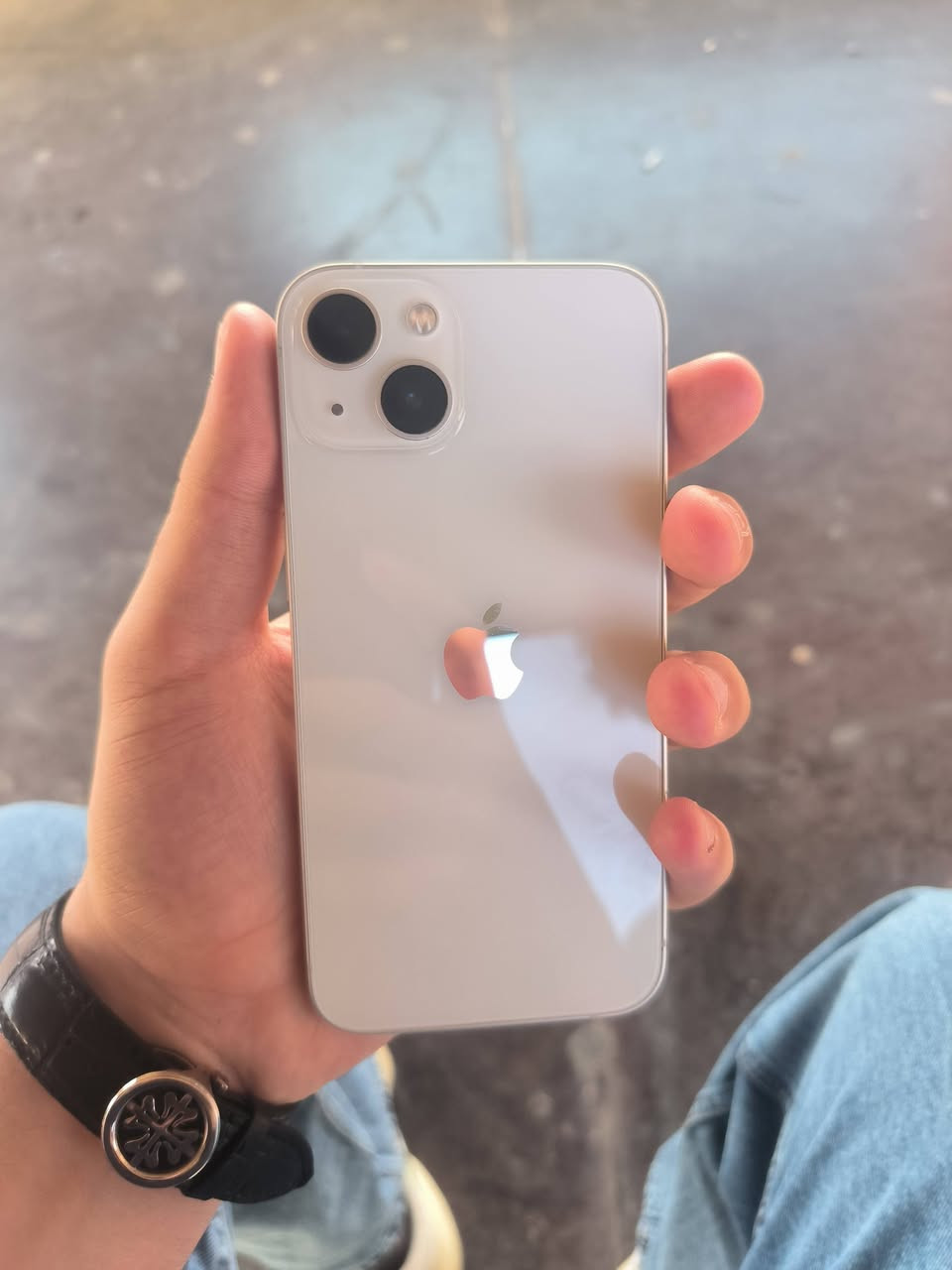 ايفون 13 عادي لون ابيض.
تك سيم كارد مساحة 128GB .
بطارية ممرفوع ولا مبدل عمر البطارية 91.
جهاز جديد شرط اصلي نضيف مامرفوع يجي وي الكارتون والكيبل .
جهاز حيل نضيف قبل شهر خلص ضمان abm تجي تفحص بيدك .
سعر 460 وبيه مجال قليل.
رقم واتساب للتواصل: ***********
