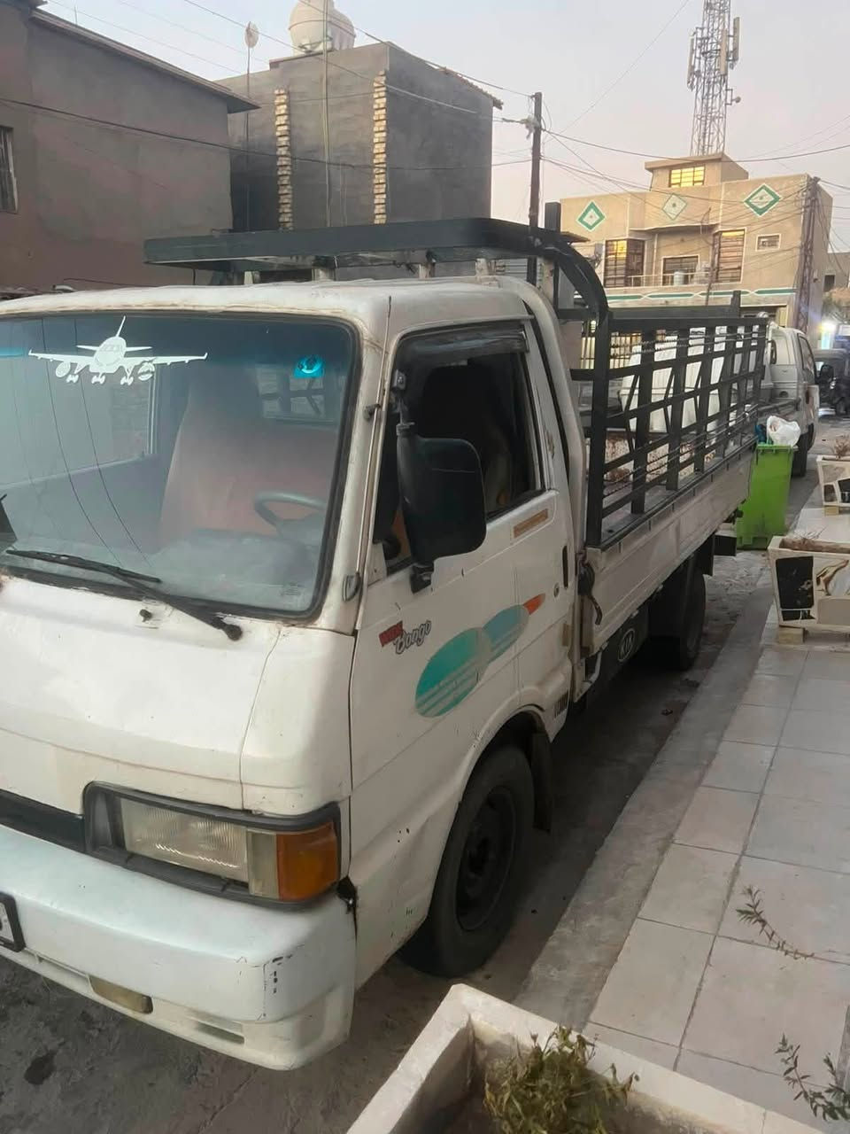 سلام عليكم كيه بنكو موديل 94 بغداد رقم جديد هزه جديد كهربائيات كلها شغاله شاصي مكفول كير ومكينه بحاله جيده مكاني بغداد دوره ***********
