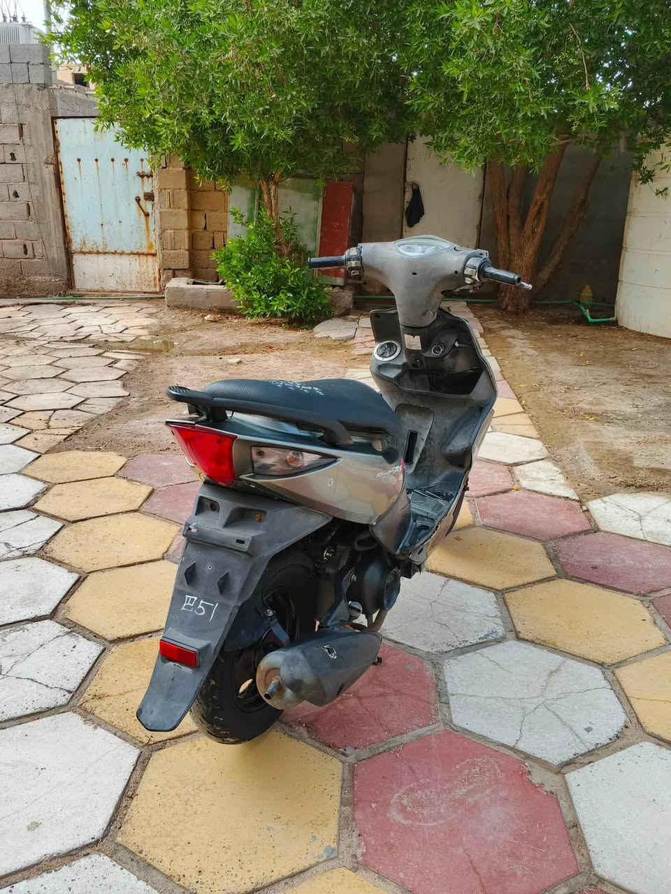 السلام عليكم ماكس مضلع كابريتر كفاله عامه كهربائيات سلف اشاير لايت هورن ما مفتوحه ولا ملعوب برغي كفرات ختم واحد ويه المكينه السعر 500 بيه مجال حك الجيه للستفسار/***********/كرمه علي
