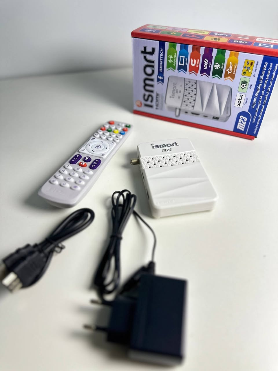 📺🔥 M23 Smart TV Box — الترفيه كله بجهاز واحد!

حوّل شاشتك إلى تجربة مشاهدة متكاملة مع M23 بحجم صغير وأداء عملي، واتصال Wi-Fi داخلي لسهولة الربط بالإنترنت.

📦 محتويات العلبة:
• جهاز M23
• ريموت أصلي
• كيبل HDMI

🎬 يدعم مجموعة من التطبيقات والمنصات:
شاهد | سينمانا | المنصة | سما | وياك | دراما لايف | ياسين TV

⚽ لعشاق كرة القدم والرياضة
يمكن استخدامه لمتابعة المباريات والمحتوى الرياضي عبر التطبيقات والخدمات المتوفرة على الجهاز.

✨ أبرز المميزات:
✅ دعم تشغيل محتوى بدقة تصل إلى 4K
✅ حجم صغير وتصميم عملي
✅ Wi-Fi داخلي للاتصال بالراوتر
✅ ريموت سهل وسريع الاستخدام
✅ توصيل مباشر بالتلفزيون عبر HDMI
✅ مناسب للأفلام، المسلسلات، التطبيقات والمحتوى الرياضي

📡 توصله بالراوتر وتبدأ المشاهدة.

🔥 M23 — جهاز صغير، وإمكانيات ترفيهية كبيرة.
