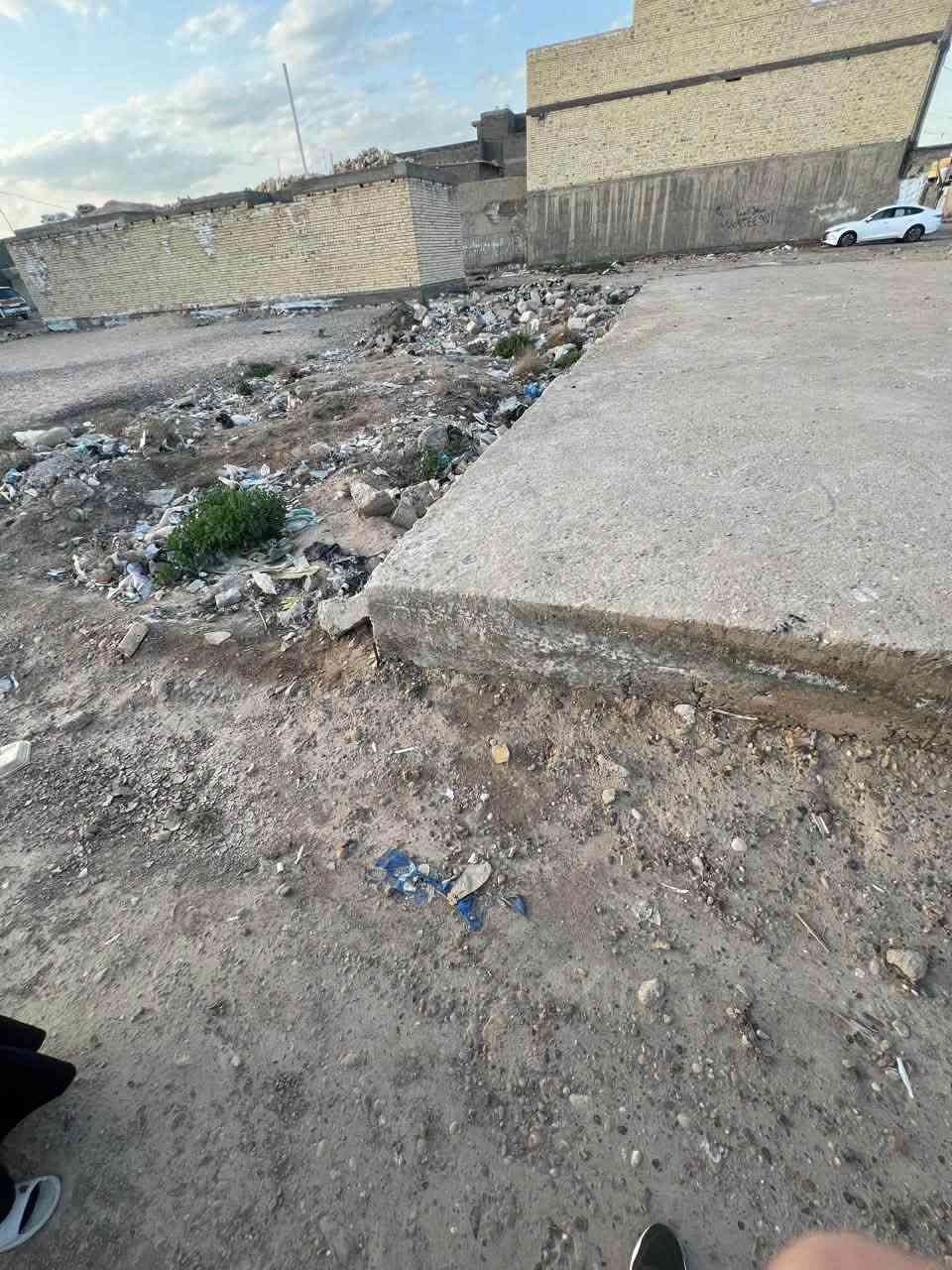 السلام عليكم
قطعة ارض طابو زراعي سند 25 
العنوان منطقة الزهور مجاور قطع الطابو مال مجلس النواب خلف مرور الرستمية  القطعة
مساحة الارض (85)م واجها 5 نزال 17 بصف ركن ثاني قطعة على شارع تجاري 
السعر المطلوب (35) مليون 
***********
