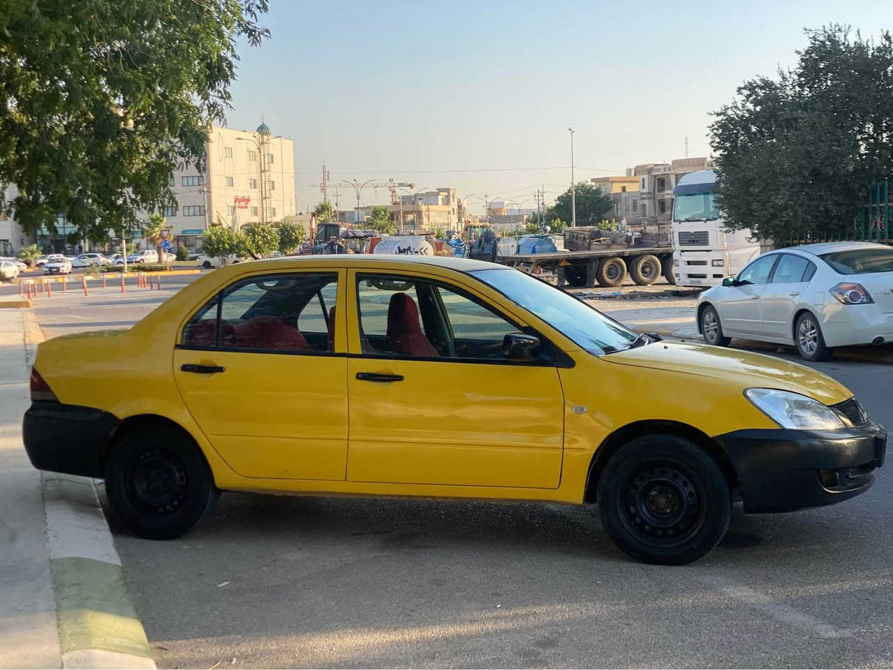 لانسه ر 
موديل 2010
گير عادي 
چوار جام كاره با 
ده عمو ليدراوي نيه 
ته بريد سارد و گه رم ئيش ده كات 
گيرو مه كينه ي بي عه يبه 
به شه رتي حاسيبه و ئه وه ليات
سعري ٣٦ گلا 
***********شوين كه لار كالار, السليمانية
