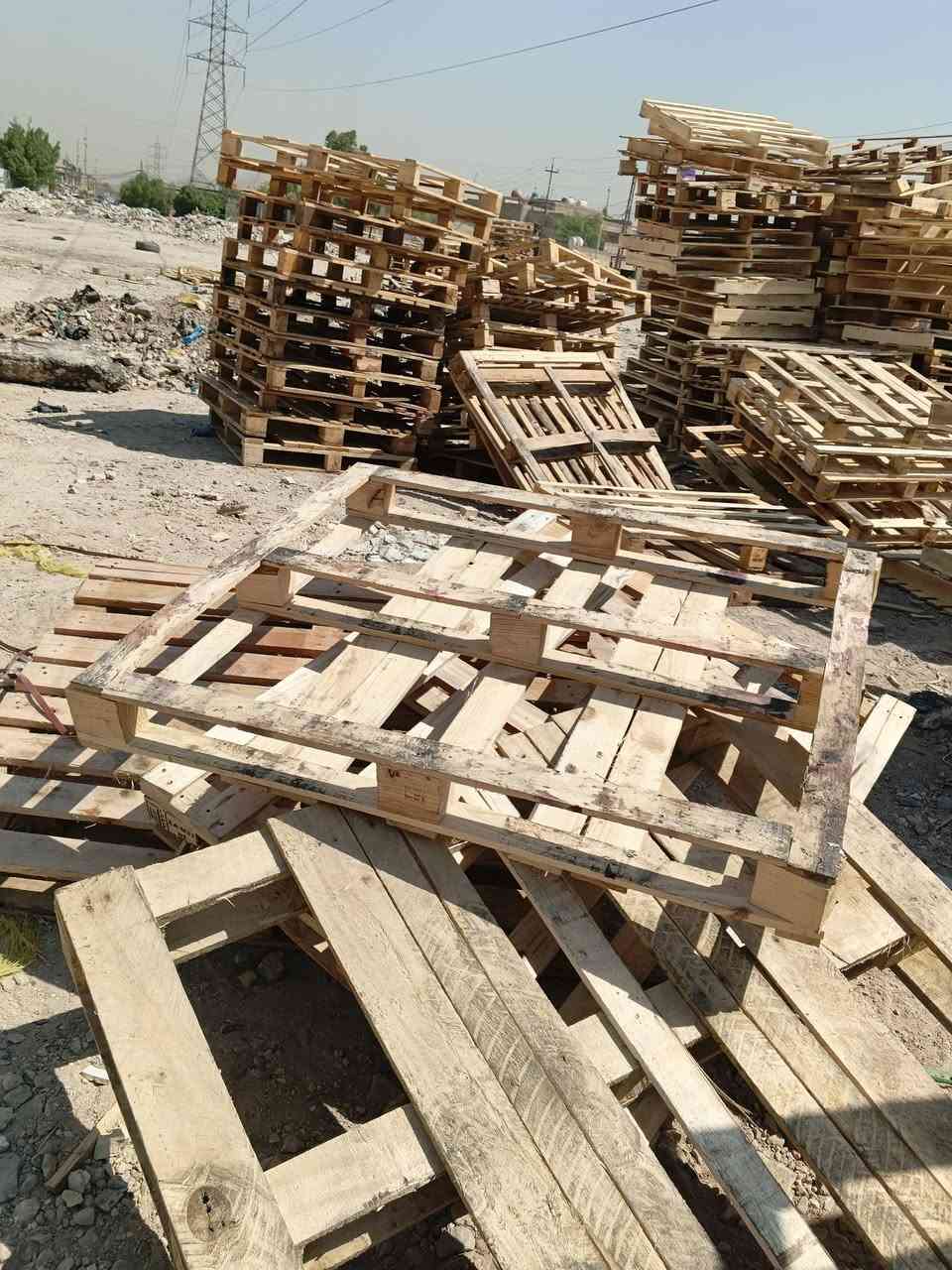 سكيب 120 في متر العدد 70 السعر 4 الف
بغداد ***********  تصليح خشبه كعبوره نصه نضيف
