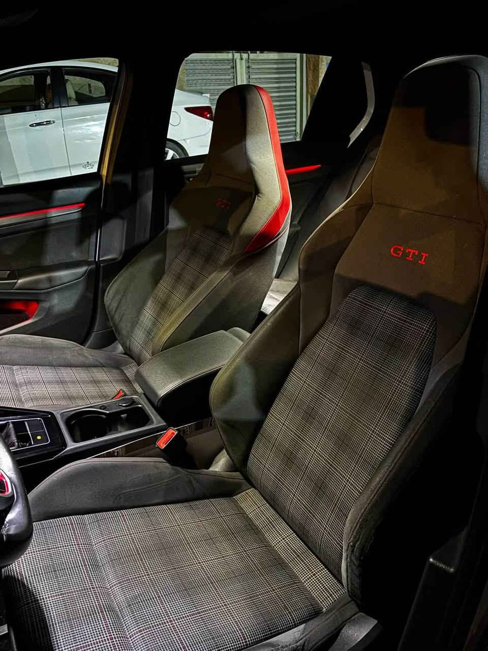 Golf Gtı otoban فول مواصفات خنك
23 موديل 
عليه اضافات (شوته Apr اكزوز رياضي انتر كولر ) 
ويل تاير BBsاصلي  وتاير 
كير عادي 6 نمر ويه بك 7
فول مواصفات 
بانوراما 
رادار امامي ،جانبي 
حساس خلفي امامي 
شاشه متصله دجتل وداتو ش
كشنات تدفئه كهربائ
 سياقه اليه 
بصمه ترحيب 
فول للاخير  وسياره نظيفه 
(جاملغ وربع بنيد حادثه بدون دواخل 

سعره 198 للبيع او مراوس حسب قناعه 
مكانه بغداد الكرخ
للاستفسار
*********** واتس
