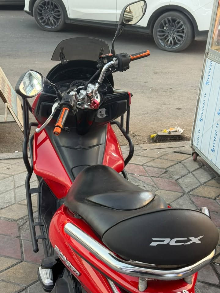 إسلام عليكم PCX الجيل الأول ياباني الدراجه مكفوله جيب فيتر او تعال افحص بيه تزويدات الدراجه ماشيه 53الف مصبوغه للجماليه فقط  سويجات ثنين  السعر 1550 او بيع مجال بسيط
العنوان بغداد الجديده شارع المسبح
الرقم : *********** فقط تصال
