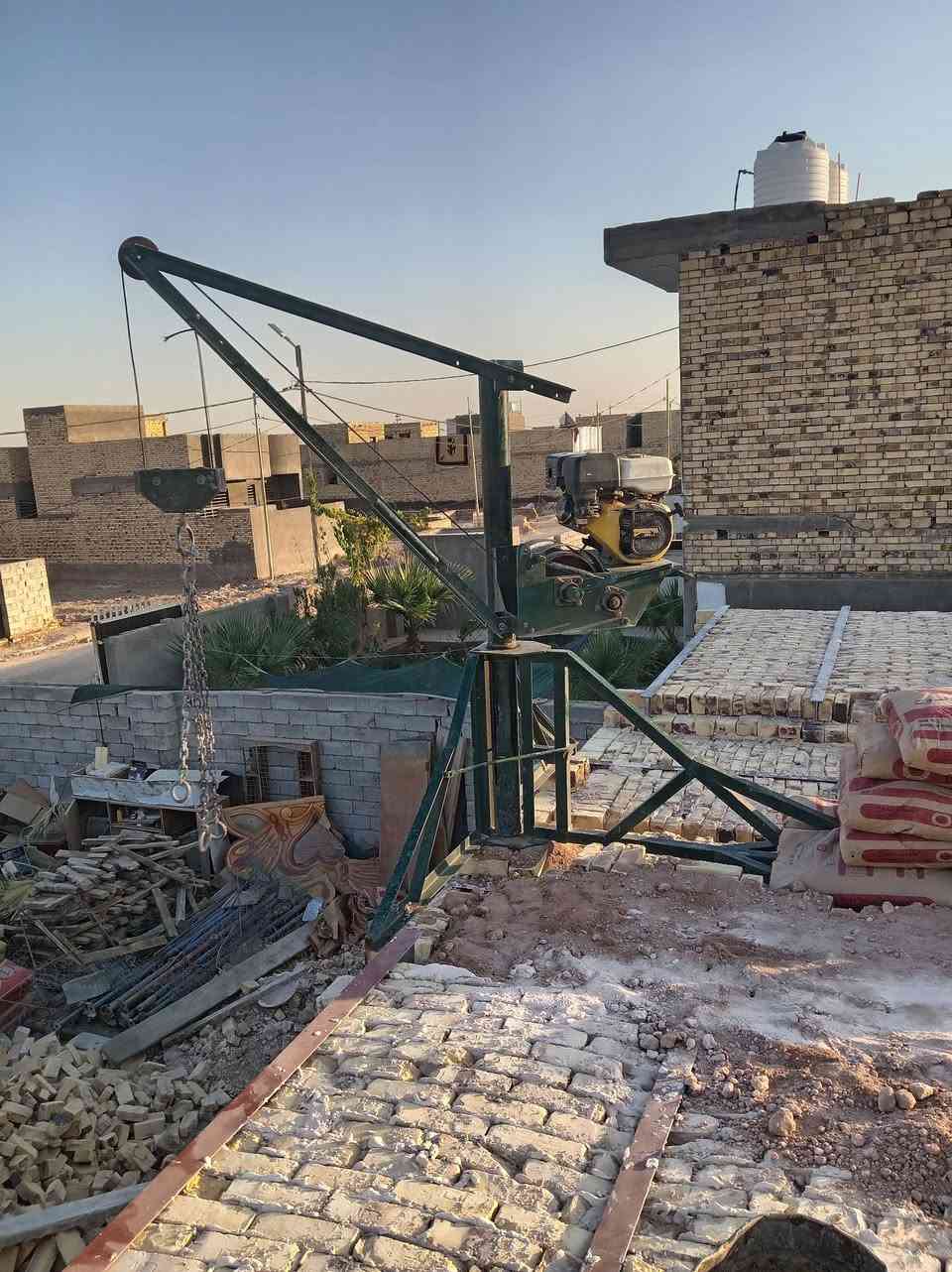 سلام عليكم ونج نجفي للبيع مشتغل بي بس اسبوع جديد طك كارتون للعلم ماطور مستعمل وعرباين مستعملات فقط لونج جديد 
للبيع او مراوس بونج سماوي
مكاني الديوانية السدير
*********** واتساب
