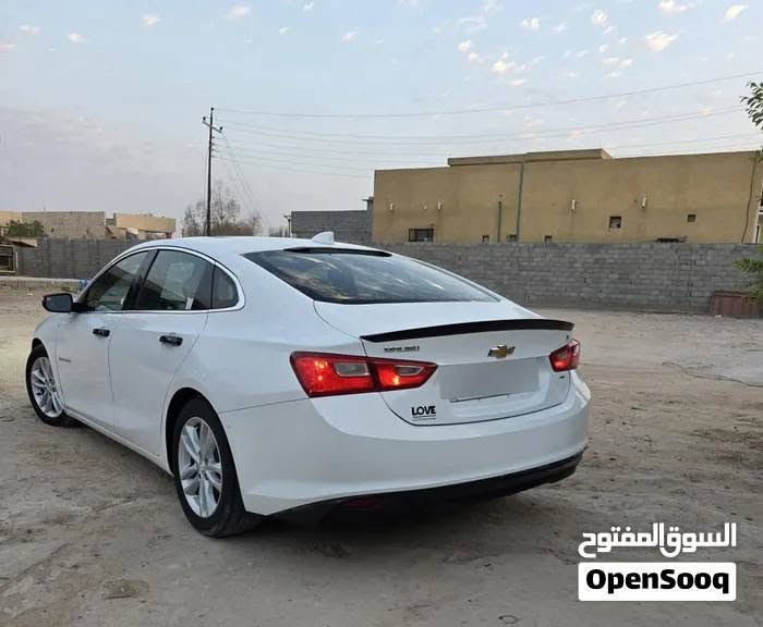 ​🚗 شيفروليه ماليبو 2016LT2 (1.5Turbo) - فول مواصفات 🚗
المواصفات العامة:
​الموديل: 2016
​المحرك: 1.5 لتر توربو (اقتصادي وقوي)
​اللون: أبيض صدفي مميز
​الرقم: أربيل باسمي (جاهز للتحويل أو وكالة)
​المكان: البصرة - الزبير
​✨ المواصفات والتجهيزات (فول مواصفات 1/1 ):
​5 بصمات (تشغيل عن بعد + بصمة أبواب)
​شاشة عرض أصلية + كاميرا خلفية
​مقاعد كهربائية مع خاصية التدفئة
​نظام تكييف منطقتين (قطعتين تبريد)
البجم محدث الى 2024 تحديث كامل 
​إضاءة LED أمامي وخلفي + بك لايت LED 
​🛠️ حالة السيارة (الميكانيك والحادث):
​المكينة والجير: كفالة عامة وبحالة ممتازة جداً.
​الأيرباج: أصلية وسليمة 100% (بدون أيرباك).
​الشاصي والدواخل: سليمة بشرط الفحص (بدون دواخل، بدون شاصي، بدون لغد).
​توضيح الحادث: جاملغات 2 حسب تقرير امريكا كما موضح بالصور + ابواب 2 صبغ اثر طخه خفيفه جدا بسبب النقل من امريكا داخل الحاويه + جاملغ خلفي 

​الملاحظات: ملاحضات بسيطة جداً والسيارة جاهزة للاستخدام فوراً.
​💵 السعر: 105 وبيها مجال للشراي 
.
​📞 للتواصل والاستفسار:

*********** واتساب
