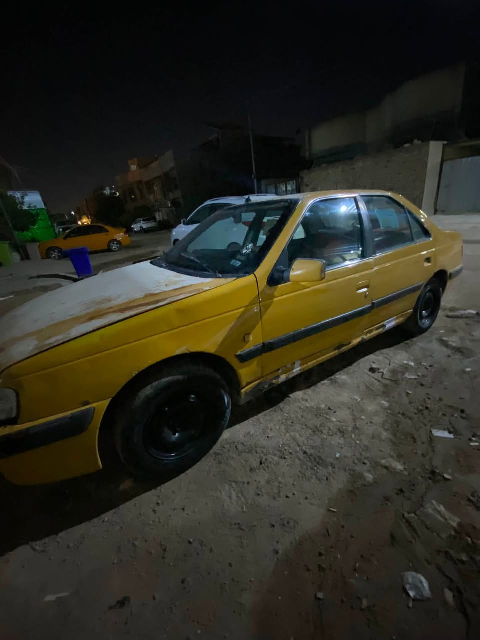 السلام عليكم 

بيجو بارص 2013 رقم ميسان

بيهه منضومه غاز جديده 

منضومه تبريد جديده تبريهه ثلج ❄️ ويه السويج 

دوشمه جديده 

بدون صبغ بدون ضربه السياره بلاديه بيهه اثر جراد

تخم سماعات ومسجل

السياره غير من الله بوجهك للشارع 

مكاني بغداد الدوره 

السعر 23وبيهه مجال

للاستفسار ***********
