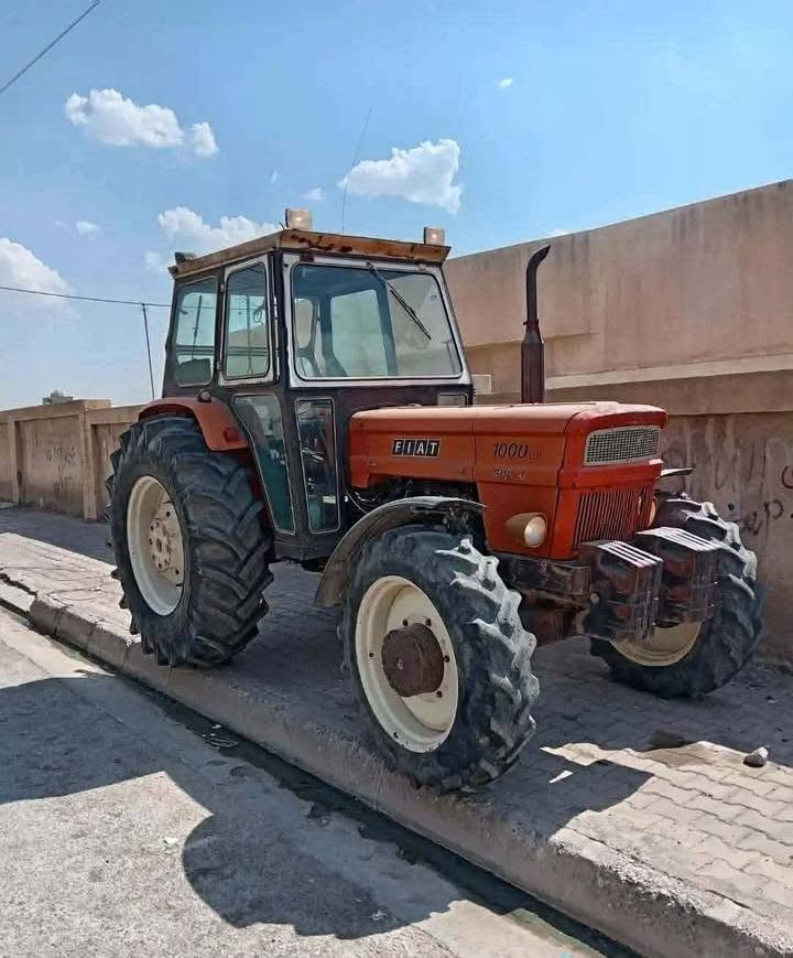 شاحنة • للبيع • ١ كم
