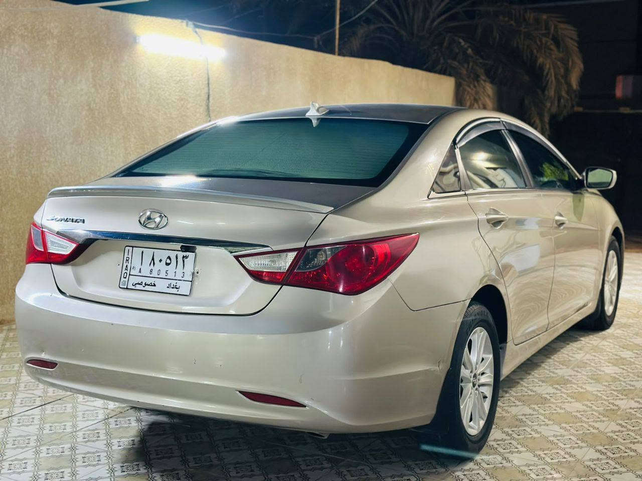 الســلام عــليـكـم
~ ~ ~ ~ ~ 
  Hyundai_Sonata_2012
سوناتا 2012 امريكي رقم بغداد الماني تخم تاير جديد تخم حدادية ومنظومة تبريد كاملة جديدة ،صدر خلفي امامي جديد ، مكينة 2400 GDI مبدل كازكت ماشية 160 الف
السونار مرفق مع المنشور
مواصفات 
 بصمة , شاشة, كامرة خلفية,تحكمات ستيرن,نظام eco اقتصادي معروفة المواصفات البقية 🤍 
مكان السيارة - كربلاء الحسينية
السعر - 98 ورقة
الاتصال ‏‪***********‬‏
