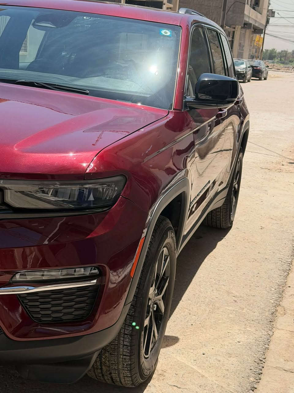 السلام عليكم
جيب كراند شيروكي التيدو بلاك 2025

المحرك : . V6. 3.6L

سيارة وارد امريكي 

حادث كما موضح بلصور ( بدون ايرباك )  

ومن خلال الشحن طخة باب الصدر ع كد شبر 

المواصفات

فتحة سقف

كشنات جلد+شاموة

كشنات امامية تدفئة 

ستيرن تدفئة

كشن السائق كهربائي

شاشة 10.1انج

الصندوك كهربائي 

سياقة ذاتية 

نقطة عمياء

تشغيل عن بعد 

ترحيب عند الاقتراب 

نضام كاربلي 

وباقي مواصفات جيب المعروفة 

السعر 32.500$

سيارة…..للــبيع فقــط ‼️⚠️

العنوان الدورة حي دجلة 

***********
