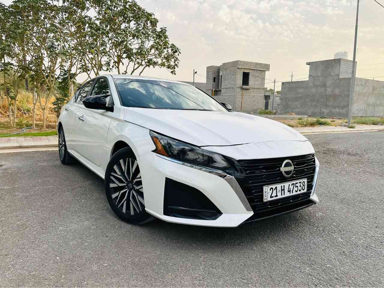 سلام عليكم 
التيما 2024 
مواصفات SV
سياره بيها بس بنيد 
باقي السياره كوله شركة وكفاله 
سياره جديده بمعنى الكلمه مابيها لا شخوط ولا رصعات 
رقم سليمانيه رقم وسنويه جديد لحد 2030 
شرط التحويل والوكاله والغرامه 
سياره مو مال معارض مال بيت ع ايد وحده من جايه من امريكا لحد هسه 
رقم شاصيها بالمنشور ضربتها من فوك صايره بس البنيد 
ماشيه 26 الف 
مناقصها كولشي السياره 
مكانها خانقين 
سعرها 157 وبي مجال للشراي 
*********** خناقين, ديالى
