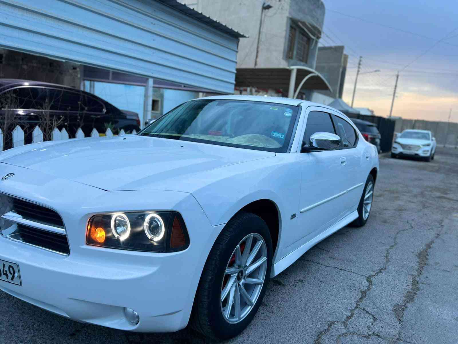 سلام عليكم دوج جاجر موديل 2010سياره كلين مكينه 3500 بدون صبغ 
فقط دعاميه اماميه سياره جاهزه كير مكينه حداديه كلها كفاله مكاني بغداد البياع سونار مرفق بالصور سعرها 115وبيها مجال بسم ولد جيراني تحويل ثاني يوم 
***********
