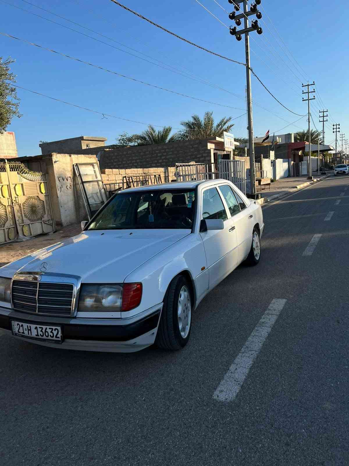 مارسيدس محرك بطه  3000الاف نضيفه مال جناي. سعرها 65 وبيهة مجال  بسم صاحبها مكانها جلولاء ***********
