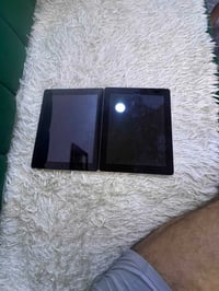 ايباد 4 • عدد 2 • نظيف
