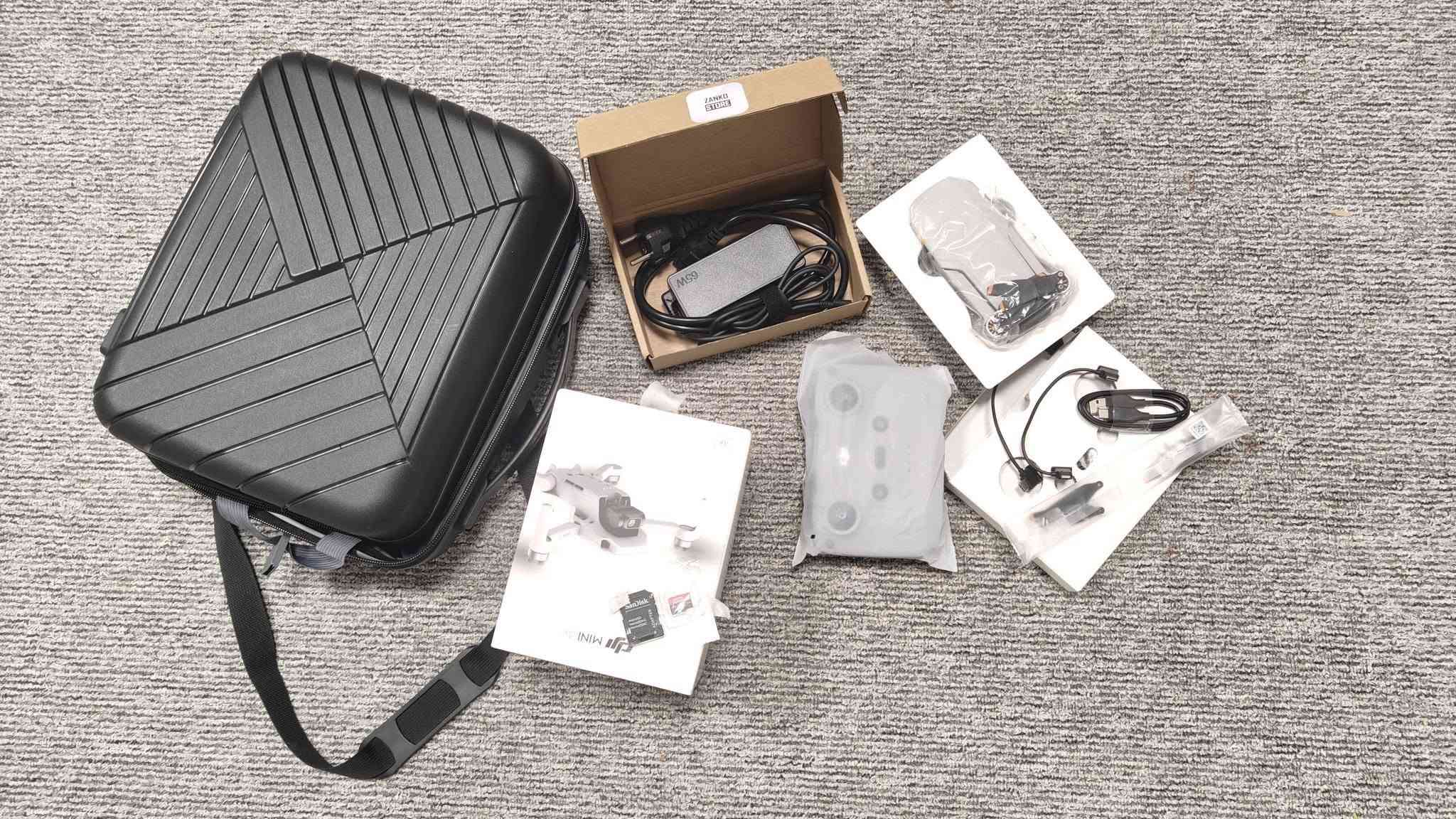 dji mine 4k
ئەم درۆنە بۆ فڕۆشتن سفرە و ئیشی پێ نەکراوە
تەنها لە کارتۆنەکەی دەرکراوە و کامل عەشیاکانی لەگەڵە
جامتا و میمۆری 64 گێگا و محاویلی شەحنیشی بۆ کڕاوە
هەرکەس مشتەری بوو نامە بنێرێ لەخزمەتیام 
***********☏
