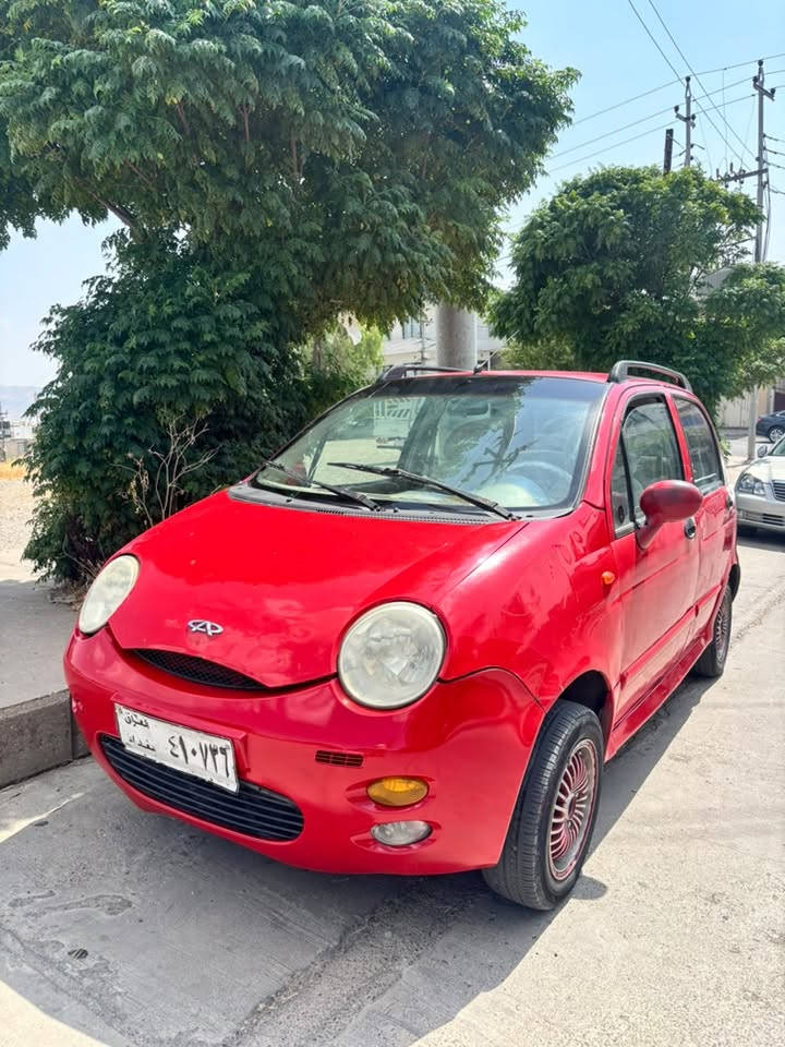 شیری کیو کیو ٢٠١٠سەیارەیەکی زۆر پاکو بێکێشەیە و گێڕو مەکینەو کارەبای بەشەرت رەقەم بغداد ئەوەلیاتی هەیە بەنزین زۆر کەم دەخوات زۆر بێ مەسرەف و توندو تۆڵە***********
